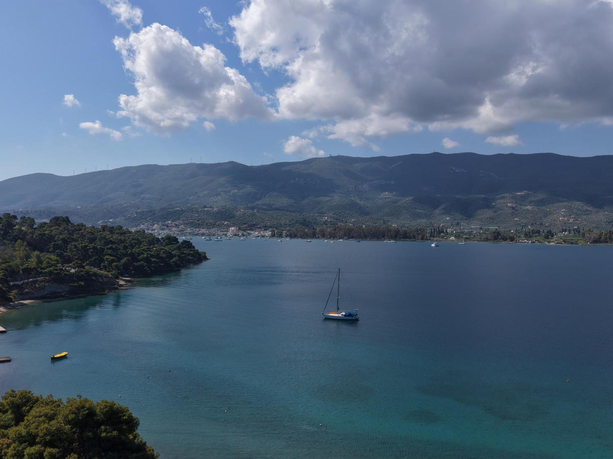 Seaview Apartment - Poros Relaxing Beachfront Flat Pórosz Kültér fotó